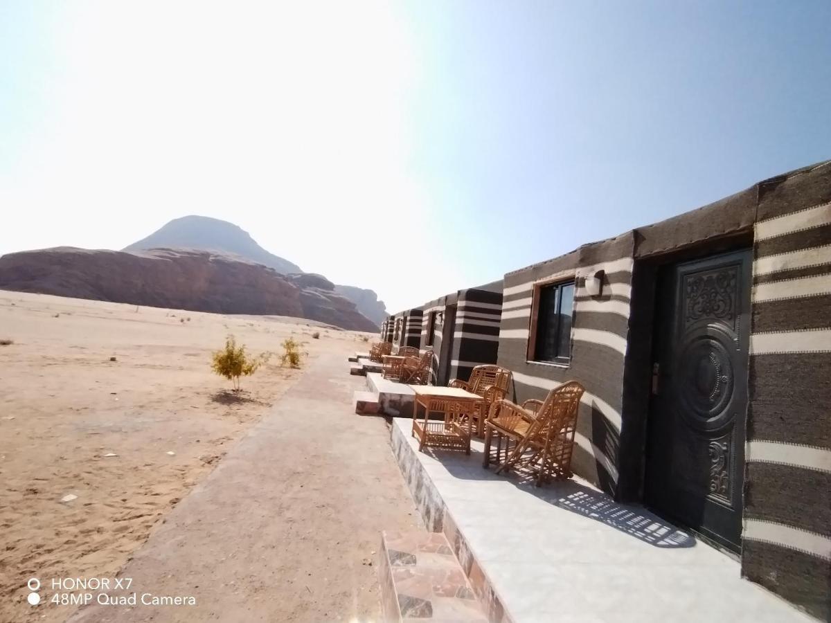 وادي رم Caesar Desert Camp المظهر الخارجي الصورة