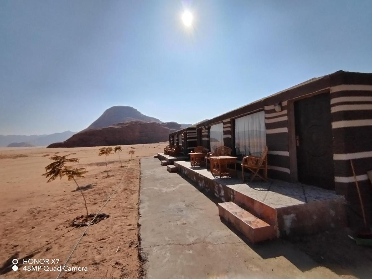 وادي رم Caesar Desert Camp المظهر الخارجي الصورة